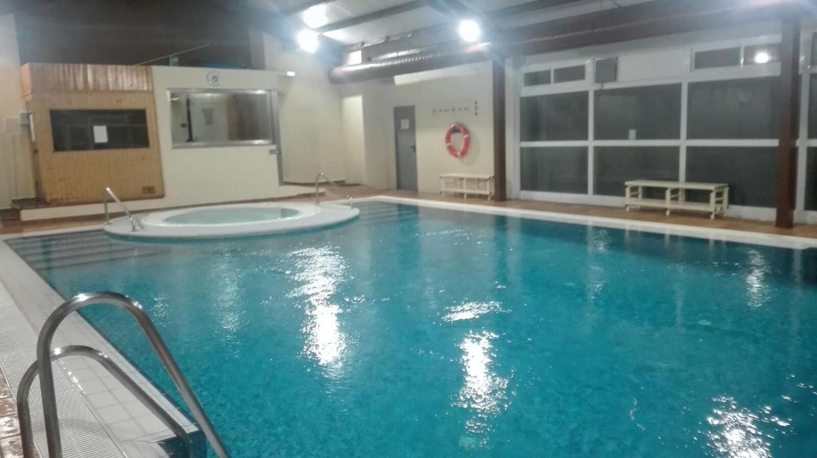 Apartamentos Sueno Nevado Con Piscina A Pie De Telesilla Сьерра-Невада Экстерьер фото