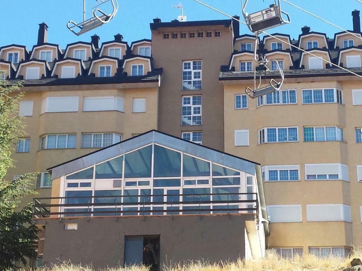 Apartamentos Sueno Nevado Con Piscina A Pie De Telesilla Сьерра-Невада Экстерьер фото